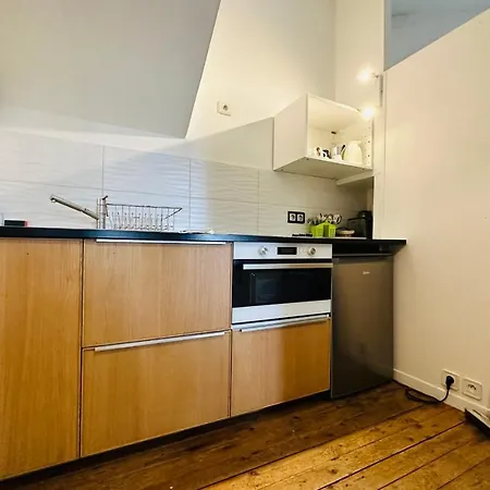 Standing T2 Near The Train Station And Shops Appartement Tours